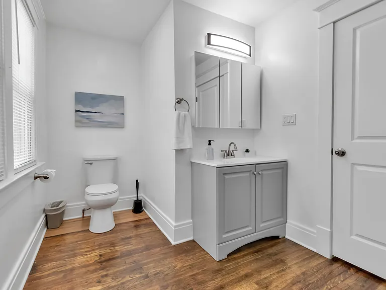 49 Virgil Ave — Photo 28