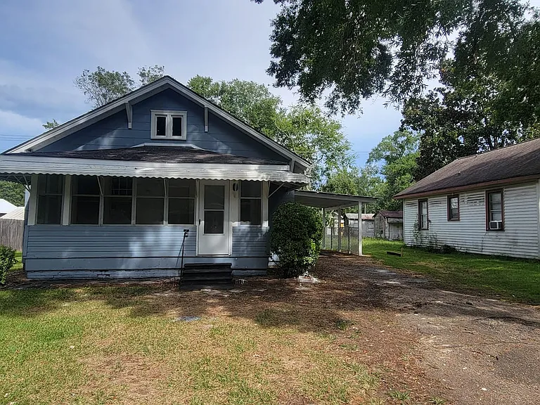 204 Pine St — Photo 2