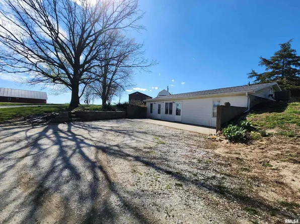 1767 N 400th Ave, Payson, IL 62360