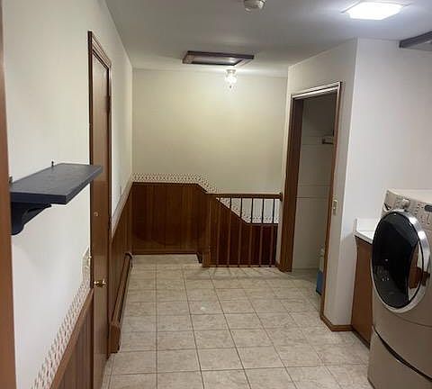 5th image of 4381 N 37th St