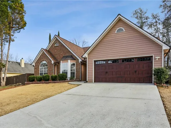 5162 Sterling Trace Dr NW, Lilburn, GA 30047