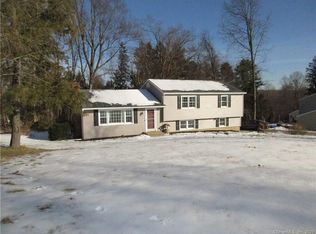5 Ridgedale Rd, Bethel, CT 06801