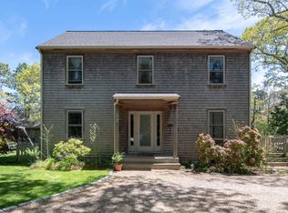 62 Front St, Oak Bluffs, MA 02568