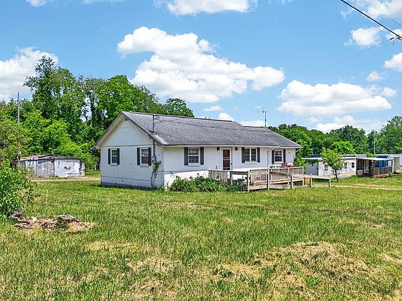 3rd image of 7217 Meadow Creek Rd