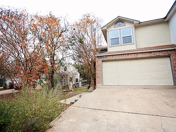 2nd image of 11423B Rustic Rock Dr