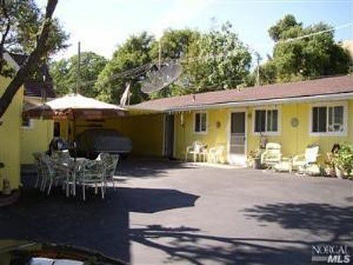5th image of 3838 Manzanita Dr