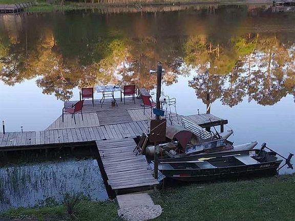 3rd image of 244 Holly Lk E