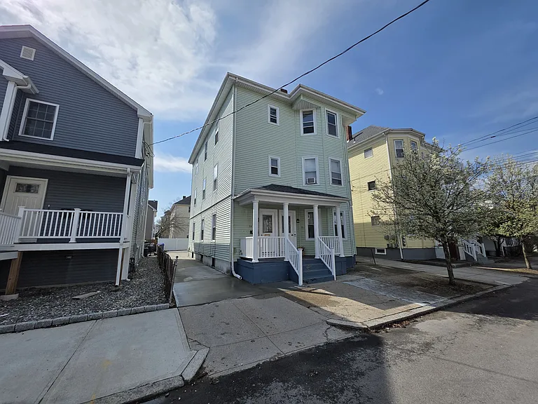  34 Berkley St 3rdflr 3b/1b Updated Spacious! Hardwoods! Petsok Prkg — Photo 14