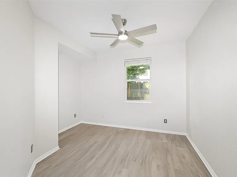 5712 Eureka Bnd — Photo 19