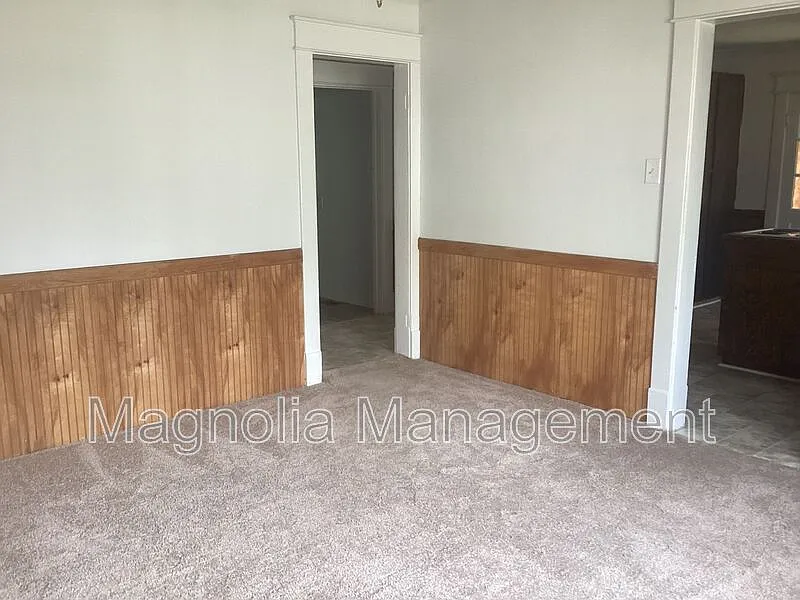 3 bed, 1.0 bath, $935 — Photo 3
