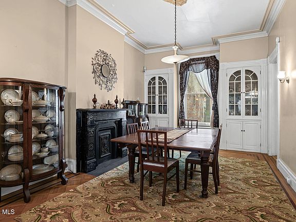 4th image of 175 3rd Street