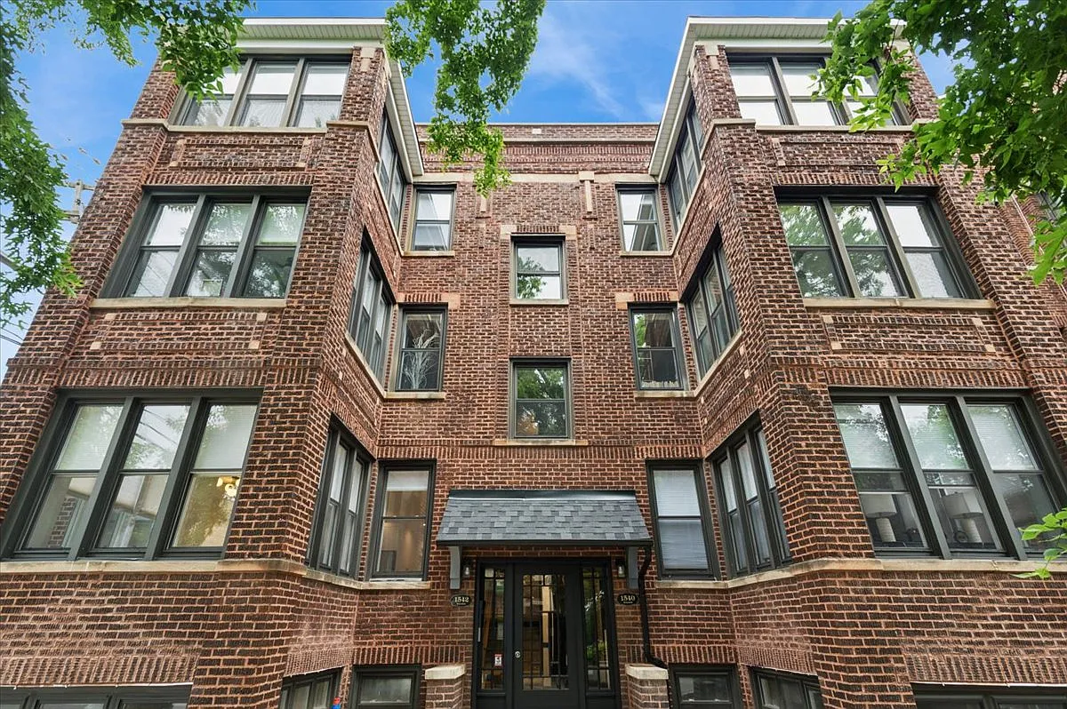 2 bed, 1000 sqft, $2,750 — Photo 1