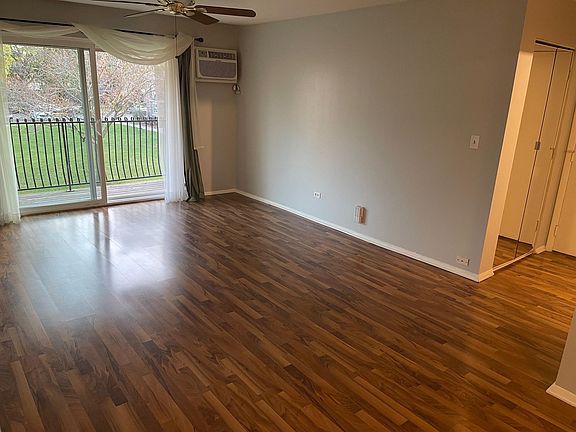 Full size living area