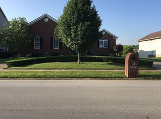 645 Oxford Rd, Versailles, KY 40383