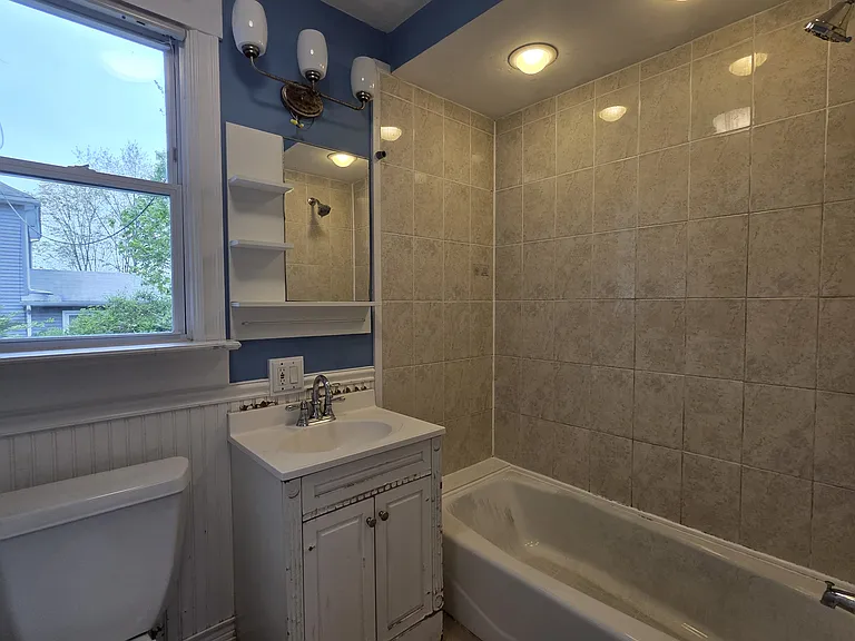 454 Round Lake Park Rd — Photo 4