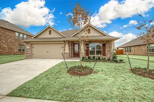 638 Devonshire Ln Photo 1