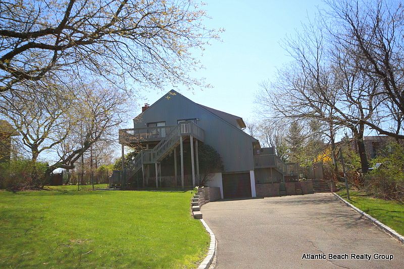 1st image of 8 Freemont Pl