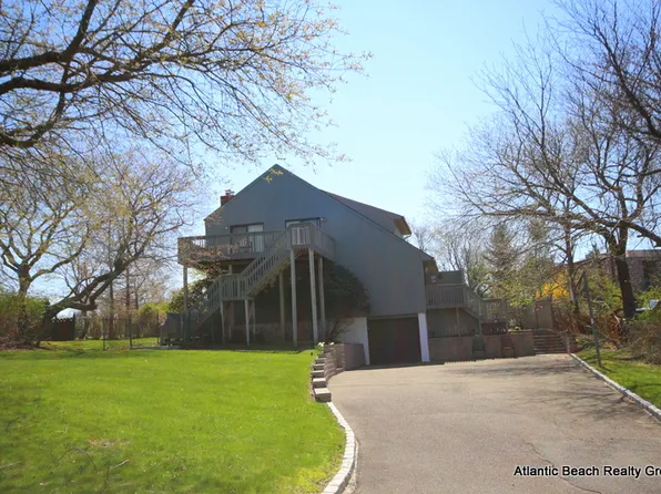 8 Freemont Pl, Montauk, NY 11954