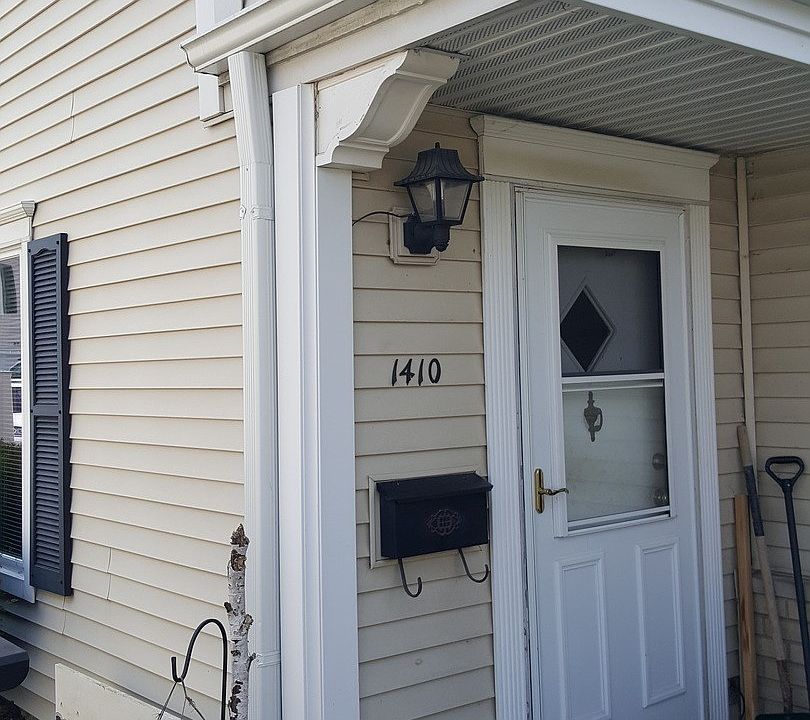 1st image of 1410 Cove Dr Unit 236-B