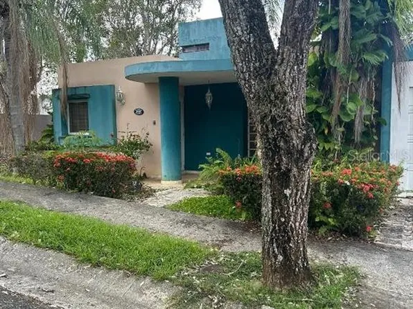 1509 Epifanio Vidal St, Mayaguez, PR 00682