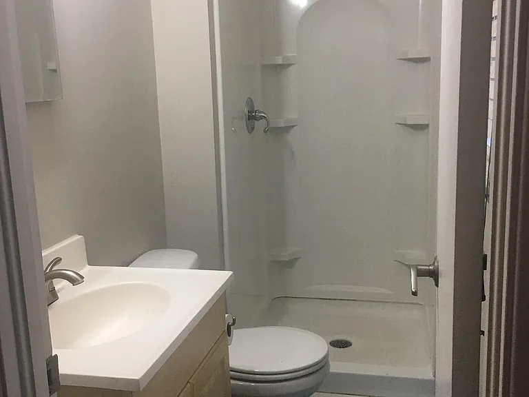 2384 E Drew Valley Rd NE — Photo 8