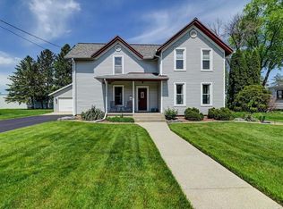 458 Maple Ave, Columbus, WI 53925