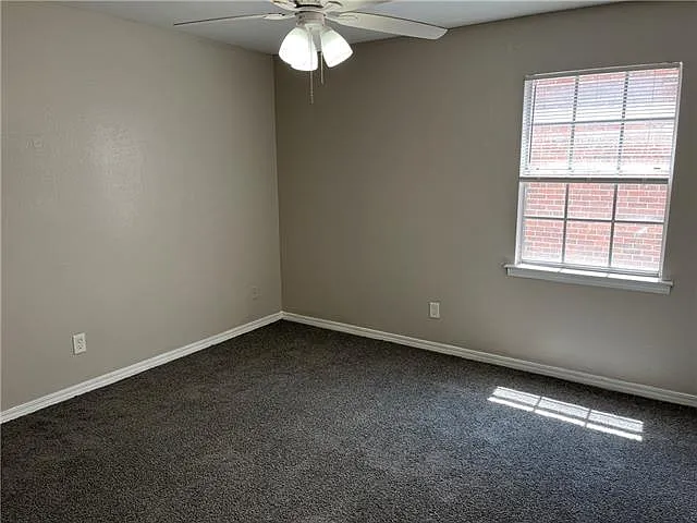4031 Georgetown Dr — Photo 10
