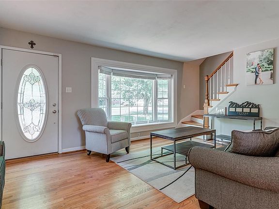 4th image of 6801 Circleview Dr