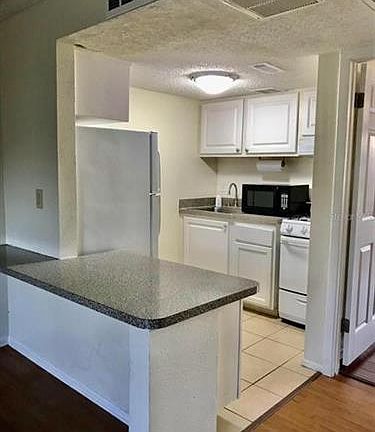 4th image of 115 Oyster Bay Cir APT 110