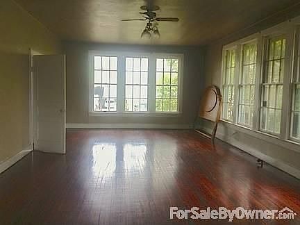 2nd image of 309 Marie St