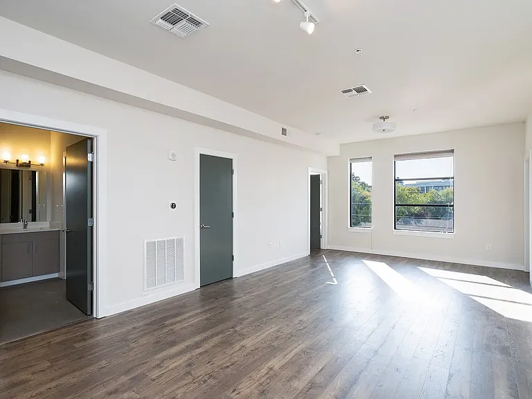 1900 12th Ave S #419 — Photo 6