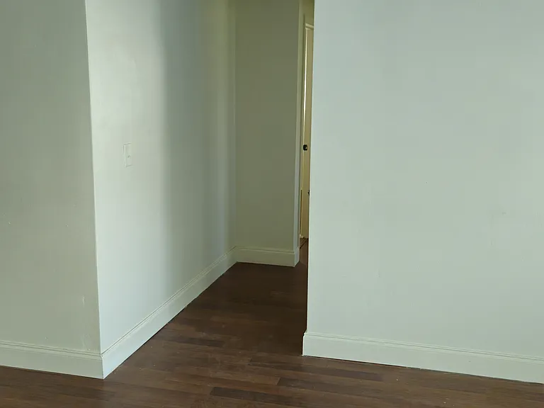 813 Ocean Dr — Photo 17