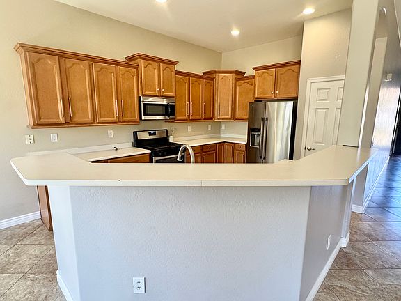 5th image of 10433 W Carlota Ln