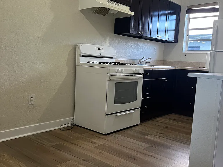 4300 SW 67th Ave #40 — Photo 4
