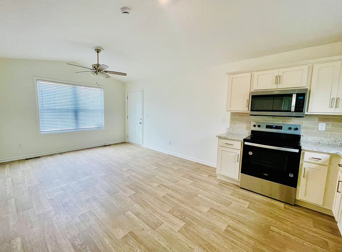 Building Photo - 921 Buchanan St #B