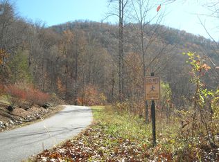 1133 Safari Dr, Sylva, NC 28779