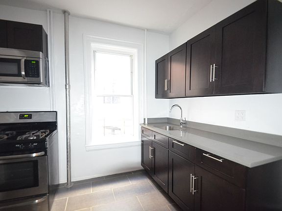 4th image of 174 W 137th St APT 10