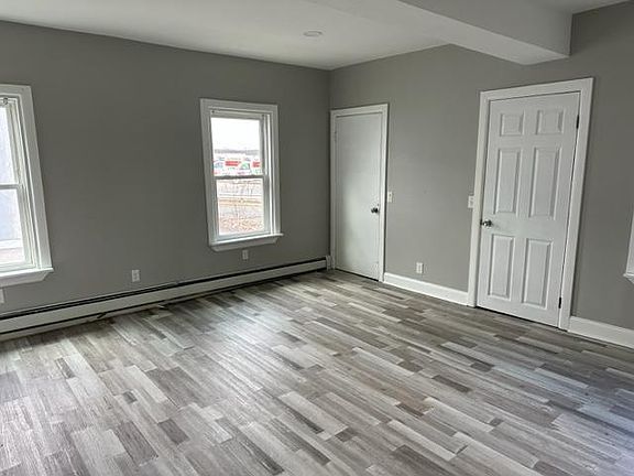 2nd image of 135 Newell Ave Floor 1