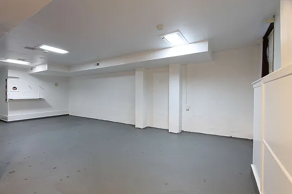 Rented by Compass | media 12