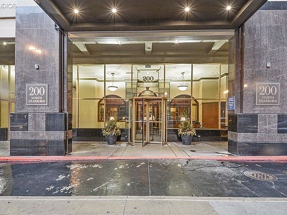 2nd image of 200 N Dearborn St Unit 2503