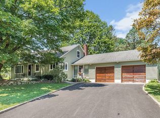 15 Rockport Rd, Port Murray, NJ 07865