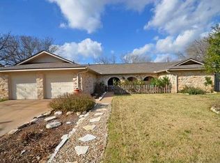 3010 Crystal Cir, Taylor, TX 76574