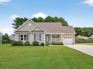 1726 Ballard Rd, Fuquay Varina, NC 27526