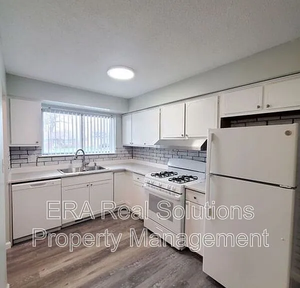 2564 Maybury Rd — Photo 8