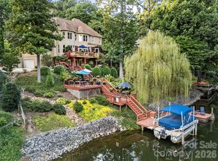 135 Ridgetop Rd, Mooresville, NC 28117