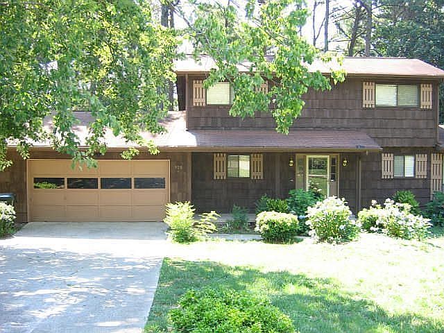 1st image of 928 Mulberry Ct