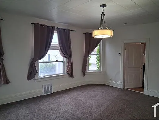 3 bed, 2000 sqft, $1,650 — Photo 1