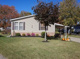 208 Birchbark Dr, Elyria, OH