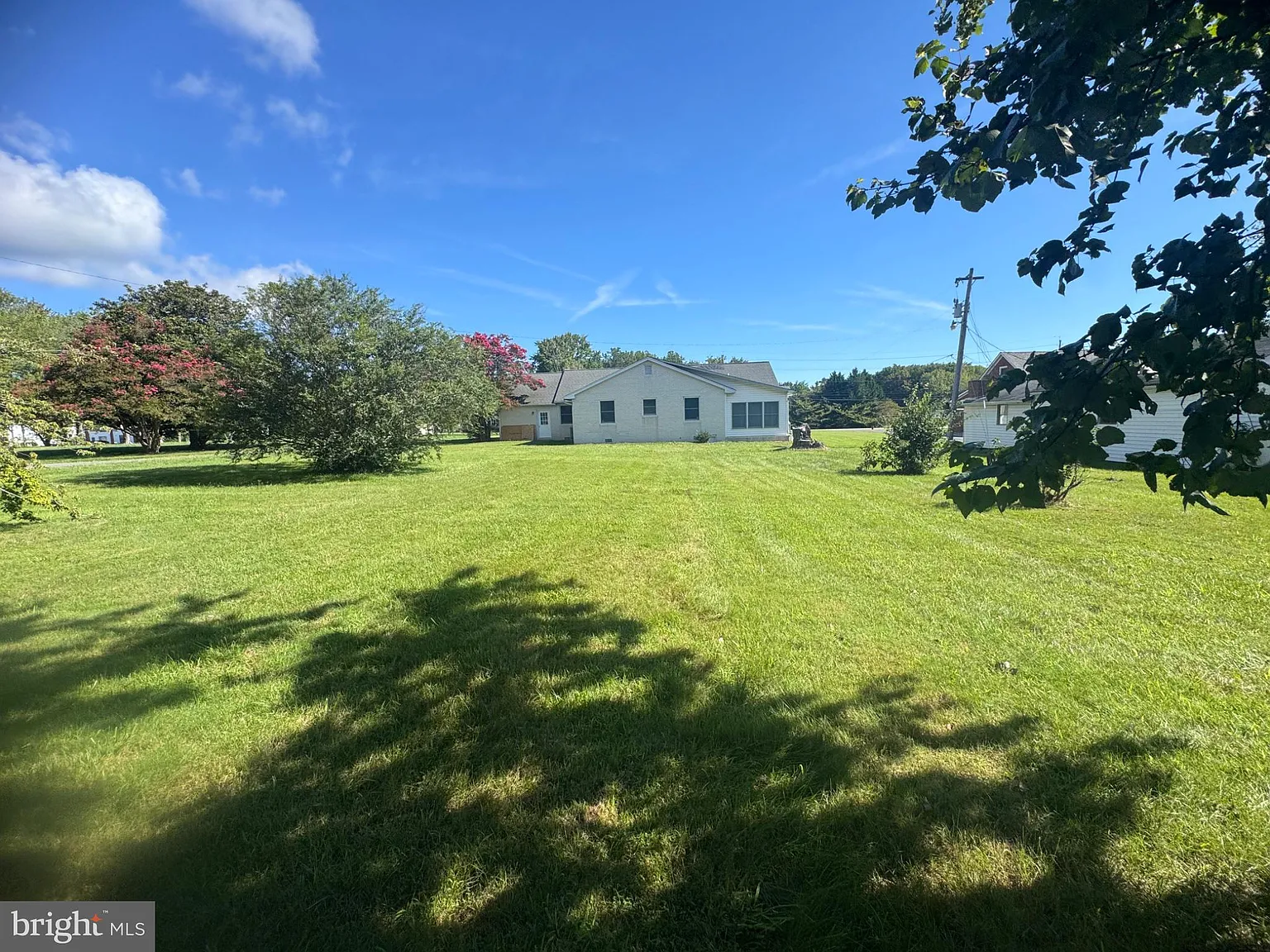 3 bed, 3.0 bath, 2083 sqft, $2,750 — Photo 3