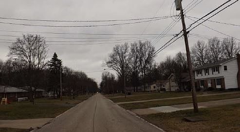 2nd image of 3267 Englewood Dr